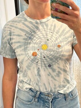 ✨ 3 /$15 Deal! ✨ American Eagle Tie Dye Solar System Graphic Tee XS